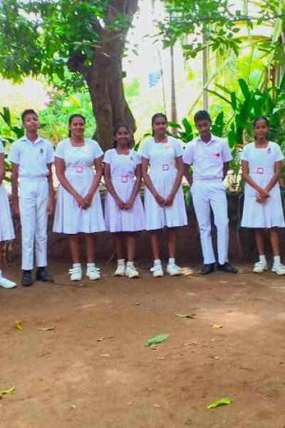 10 E  English බැජ් පැලද විම 